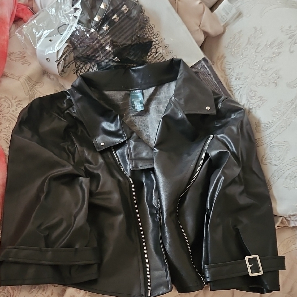 Fever Pink Rocker Diva Outfit - Picture 6 of 9